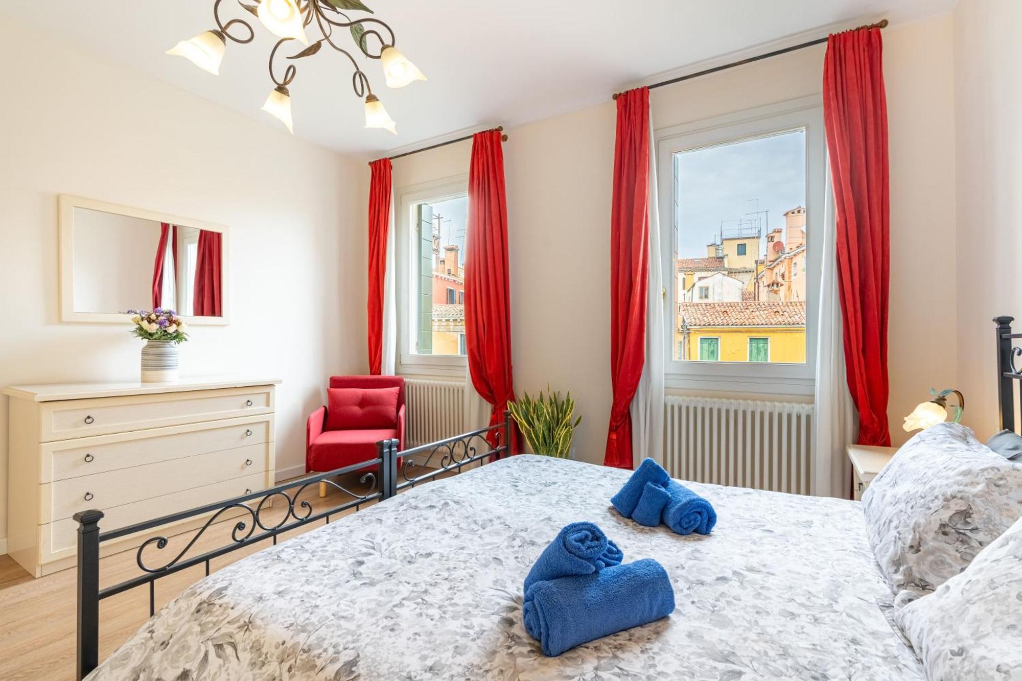 Apartamento Vista Canale, 4 Ospiti, 2 E 2 Bagni *