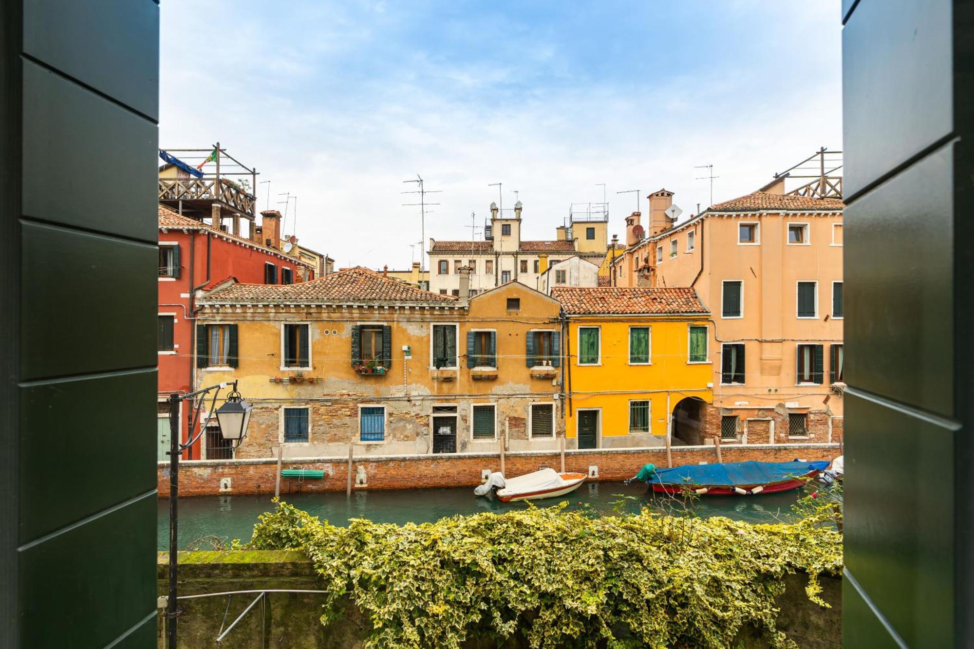 Vista Canale, 4 Ospiti, 2 E 2 Bagni * Venecia